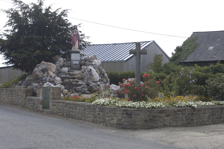Grotte de Lourdes, rue du Sacré Coeur (Moutiers)