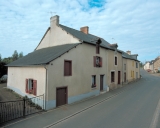 Alignement de quatre maisons, rue de la Grange (Saint-Sulpice-la-Forêt)