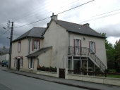 Maison, 8 rue du Commerce (La Chapelle-Thouarault)