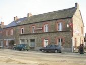 Maison, 30-32 rue Nationale (Saint-Domineuc)