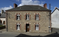 Maison, place de l'église, n°1 (Saint-Armel)