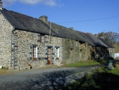 Alignement de logis, les Noës (Sixt-sur-Aff)