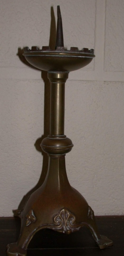 Ensemble de 4 chandeliers d'autel