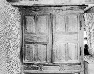 Armoire de sacristie 2, église paroissiale Sainte-Édiltrude (Tréflez)