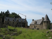 Château, Bonteville (Montours fusionnée en Les Portes du Coglais en 2017)