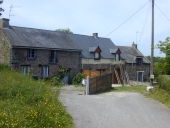 Alignement de maisons, le Champ à l'Âne (Saint-Thurial)