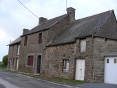 Alignement de maisons, Villegâte (Le Tronchet)