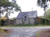Alignement d'une maison et d'une ferme, les Parcs (Renac)
