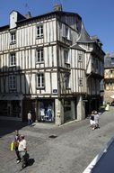 Maison, 2 rue des Orfèvres ; 1 place Saint-Pierre (Vannes)