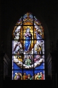 Verrières des baies 0, 1, 2, 7, 9, 11, 13, 15, 17 à 20, 00 : Scènes de la Vierge, Saint Joseph et l´Enfant, Enfant de Marie, Ange gardien, Sainte Hélène, Don des clés, Sainte Avoye, Saint Louis, Baptême du Christ, saint évêque, Don du Rosaire
