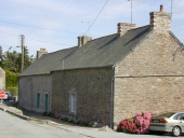 Alignement de maisons, rue de la Gandrais (Le Minihic-sur-Rance)