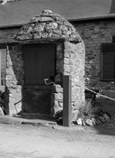 Puits, 4, rue de l'Eglise (Saint-Christophe-des-Bois)