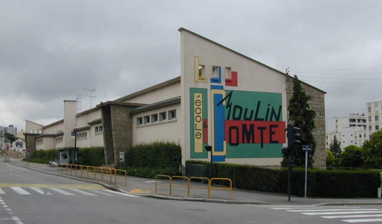 Groupe scolaire Moulin du Comte, 99 à 105 rue de Lorient (Rennes)