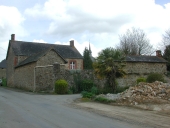 École primaire, 3 rue de l' Ancien presbytère (Livré-sur-Changeon)