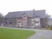 Alignement de maisons, la Presselais (Renac)