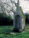 Fontaine de dévotion de Saint-Eloi, Ker Eloi (Pluméliau fusionnée en Pluméliau-Bieuzy en 2019)