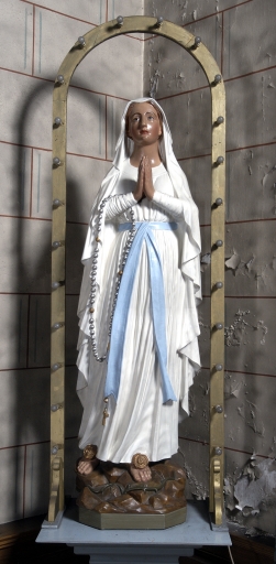 Statue sur socle : Vierge, dite Notre-Dame de Lourdes