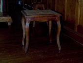 2 Tabourets de célébrant (?)