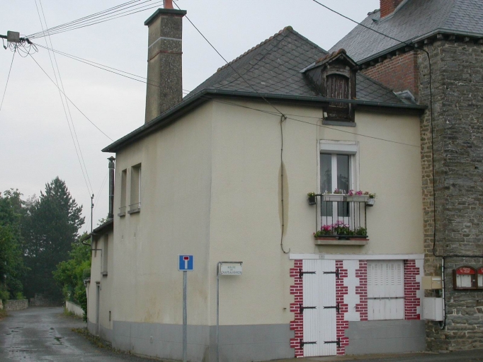 Maison, route de Châteaugiron, n°1 (Saint-Armel)