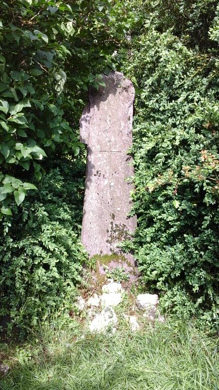 Croix de la chapelle Saint-Etienne (Guer)