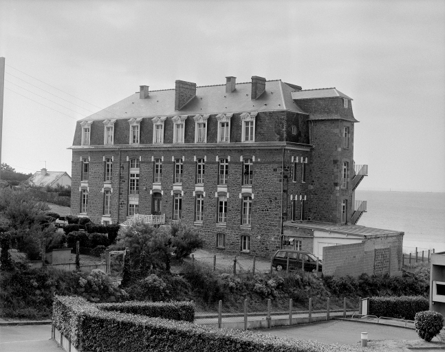 Sanatorium Sainte-Marie de Rochebonne, 67 avenue du Président John Kennedy (Saint-Malo)