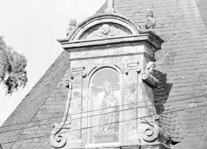Statue (d'applique, demi-nature) : Vierge à l'Enfant, dite Notre-Dame de Carmes, chapelle Notre-Dame-de-Carmes (Neulliac)
