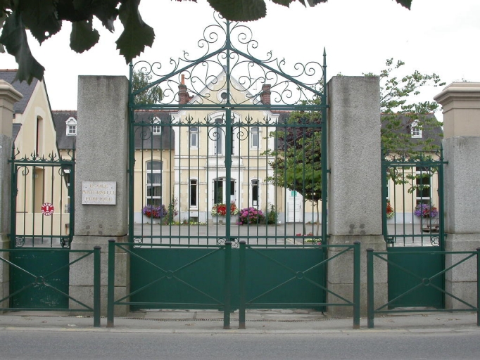 Ecole Sonia Delaunay, 8 promenade du Grand Mail (La Guerche-de-Bretagne)