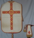 Ornement blanc 4 : chasuble, étole, manipule