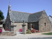 Chapelle Sainte-Anne-des-Rochers, place Sainte-Anne (Trégastel)