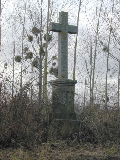 Croix de chemin, près de Pont Thébault (Combourg)