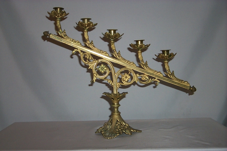 Paire 2 de chandeliers d'église