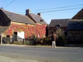 Ferme, rue de la Motte (Epiniac)