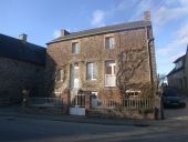 Maison, rue de la Source (Saint-Guinoux)