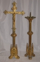 Garniture d'autel : croix et 8 chandeliers