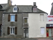 Maison, 3 place de l'Eglise (Miniac-Morvan)