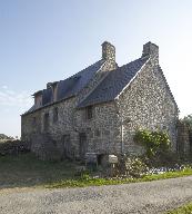 Alignement de deux maisons, La Moisondaie (Chauvigné)