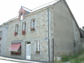 Maison à boutique, 25 rue d'Orgères (Aubigné)