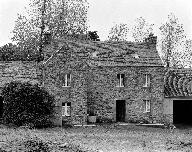 Ferme, Leuzeudeuzi (Plounévez-Lochrist)