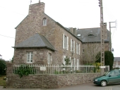 Maison, place de Chambly (Fréhel)