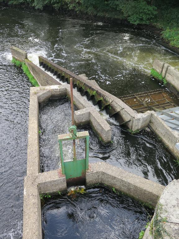 Canal du Blavet, les déversoirs