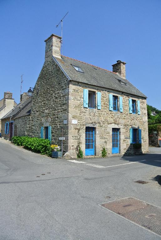 Ancienne maison de charron, bourg (Pouldouran fusionnée en La Roche-Jaudy en 2019)