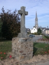 Croix de chemin, rue de Brielles (Le Pertre)