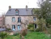 Alignement de maisons, la Ville Boutier (Miniac-Morvan)