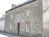 Maison, 2 rue du Moulin (La Guerche-de-Bretagne)