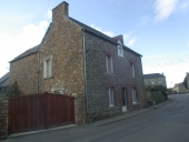 Maison, rue de la Mairie (Saint-Guinoux)