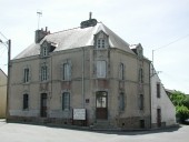 Ancienne maison à boutique, 29 Grande Rue ; 2-4 rue du Plessis (Bains-sur-Oust)