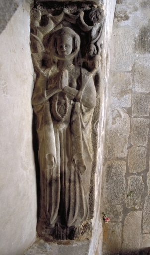 Tombeau : gisant de Jeanne Le Bouteiller