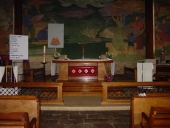 Ensemble du mobilier liturgique des années 1950