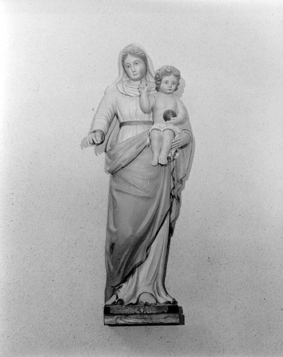 Statue : Vierge à l'Enfant