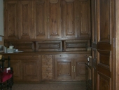 Ensemble de meubles de sacristie : 4 placards, chasublier